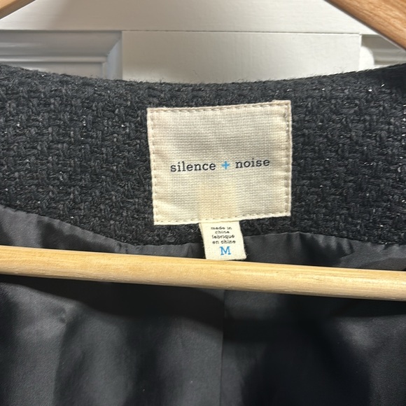 Silence + Noise Black Tweed Blazer - Picture 2 of 5
